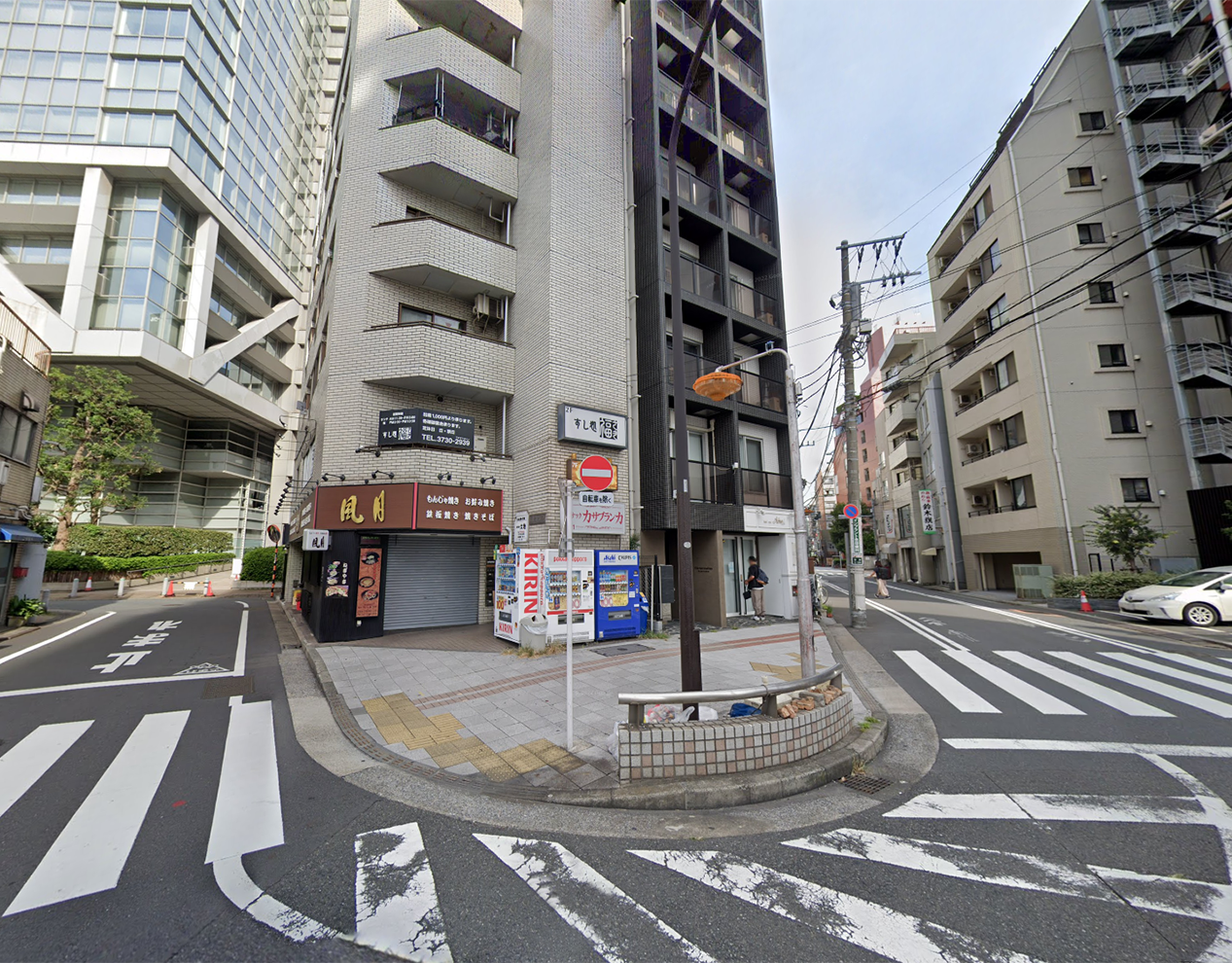 蒲田駅徒歩6分　造作譲渡代無償のスナック居抜き店舗！